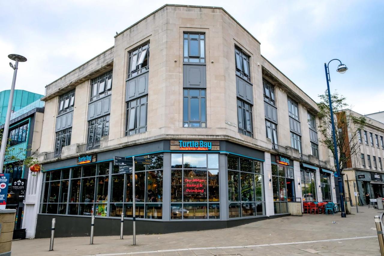 Cwtsh Hostel Swansea Dış mekan fotoğraf Turtle Bay, Bath