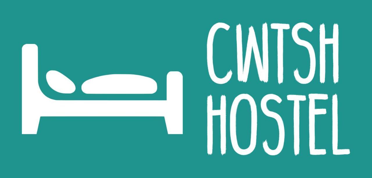 Cwtsh Hostel Swansea Dış mekan fotoğraf CWT hosts logo